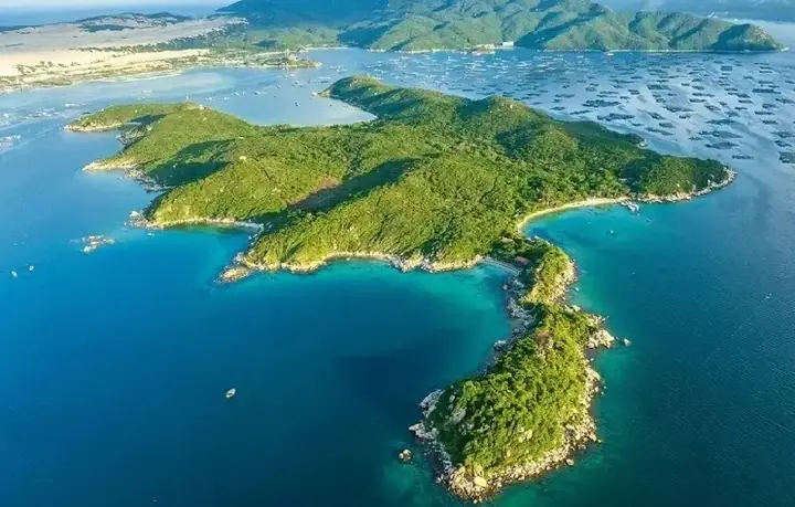 Tour Vịnh Vân Phong - Đại Lãnh - Điệp Sơn 2n1d