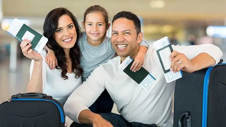 Trẻ Em Đi Máy Bay Cần Giấy Tờ Gì Mang Theo Mới Nhất 2026?