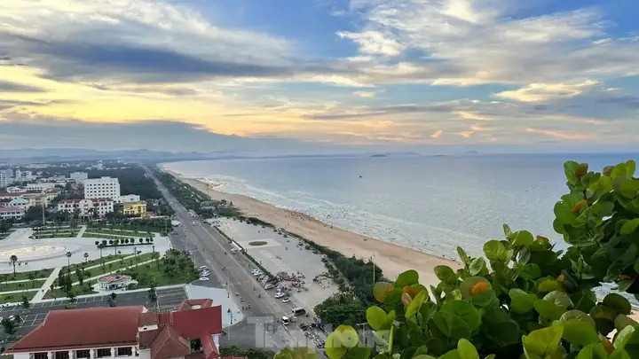 Quảng Trường 1/4 Và Công Viên Ven Biển Phú Yên: Nơi Bình Yên Trong Từng Khoảnh Khắc