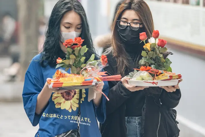 Cách Dâng Lễ Và Khấn Lễ Cầu Duyên Tại Chùa Hà