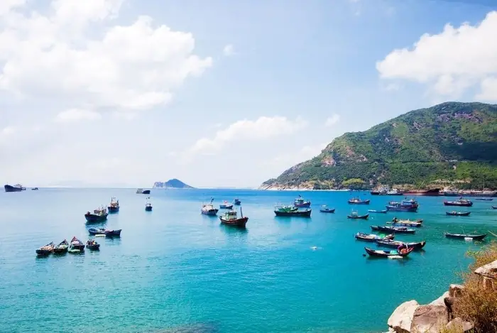 Tổng Quan Về Vịnh Vũng Rô Tổng Quan Về Vịnh Vũng Rô