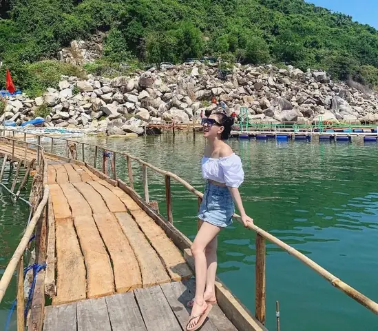 Chiêm Ngưỡng Cảnh Vịnh Đẹp Quyến Rũ Chiêm Ngưỡng Cảnh Vịnh Đẹp Quyến Rũ